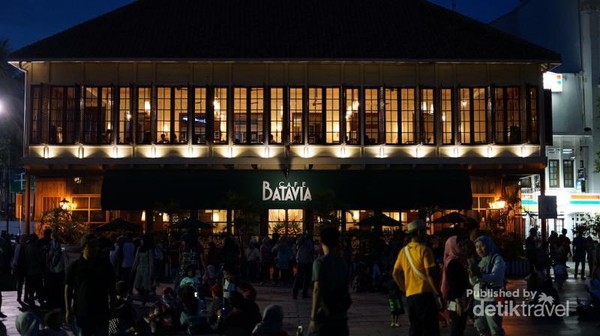 Menikmati Kopi ala Zaman Dahulu di Kota Tua