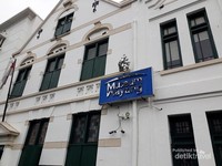Bangunan Museum Wayang ternyata memiliki sejarah panjang pada jaman pemerintahan kolonial Belanda Bangunan Museum Wayang ternyata memiliki sejarah panjang pada jaman pemerintahan kolonial Belanda