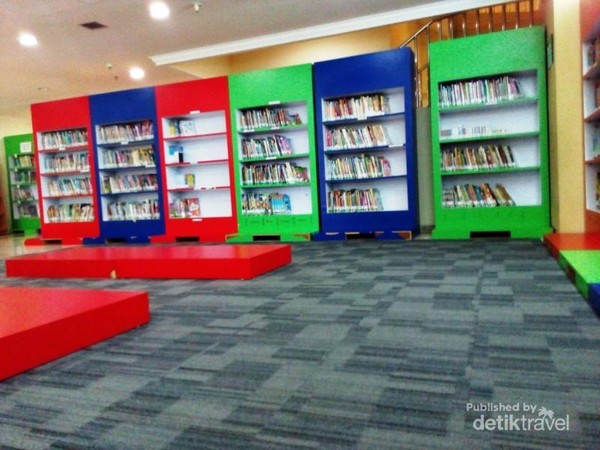 Weekend Bareng Buah Hati di Perpustakaan  Umum Daerah DKI 