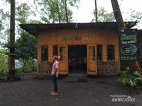 Bangunan Utama Dancok Cafe di Kabupaten Malang Bangunan Utama Dancok Cafe di Kabupaten Malang