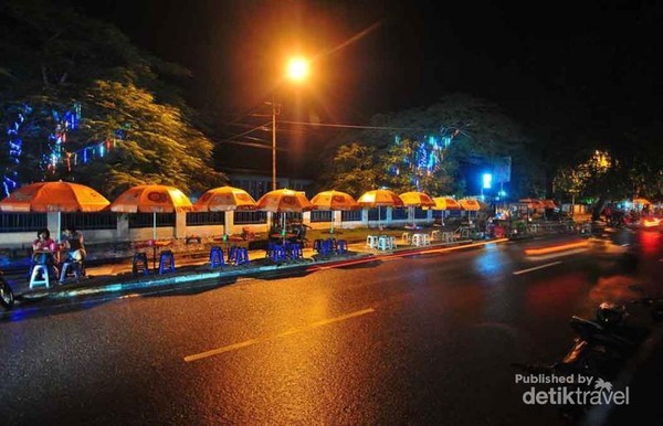 Alun Alun Lapangan Dr Murjani Pusat Wisata Malam Banjarbaru