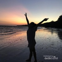 Sunset paling indah yang pernah Saya temukan. Sunset paling indah yang pernah Saya temukan.