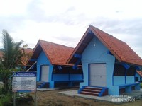 Bangunan Leuit di Komplek Revitalisasi Pasar Daerah Sawarna