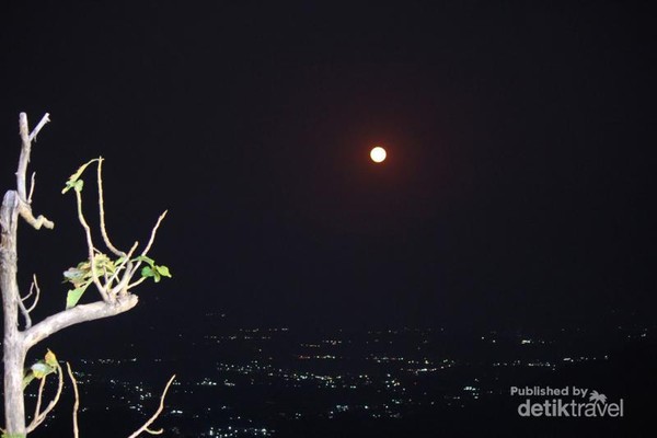  Lukisan  Bulan  Purnama Di  Malam  Hari  Moa Gambar