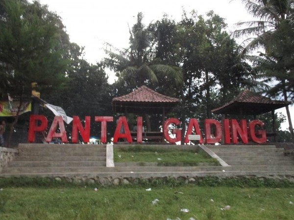 Pantai Anti Mainstream Yang Belum Kamu Tahu Di Lombok