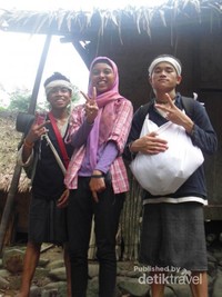 Saya dan Sapri (Kanan) Saya dan Sapri (Kanan)
