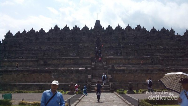 Pesona Borobudur Yang Tak Pernah Pudar