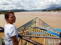 Sungai Mekhong yang membelah 3 negara; Thailand, Myanmar dan Laos Sungai Mekhong yang membelah 3 negara; Thailand, Myanmar dan Laos