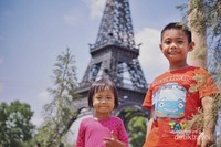 Replika menara eiffel Replika menara eiffel