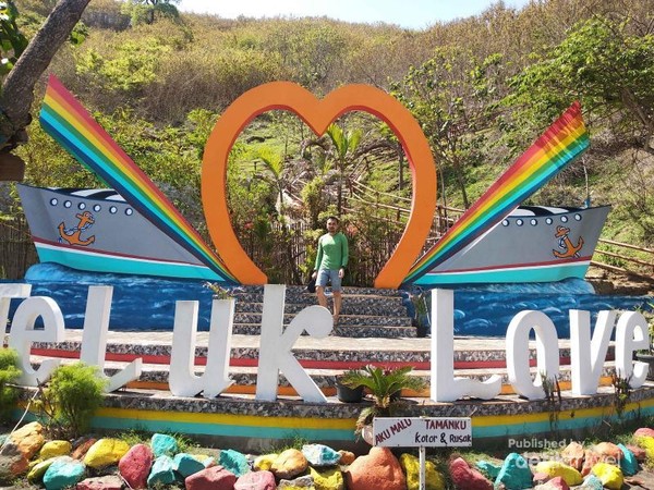 Cinta Pandangan Pertama Di Teluk Love Jember