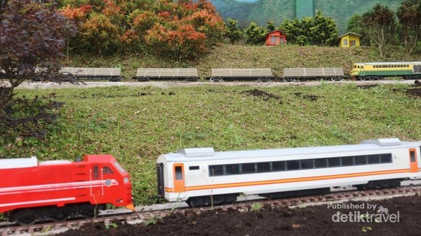 Di Lembang Bandung Ada Destinasi Taman Miniatur Kereta Api