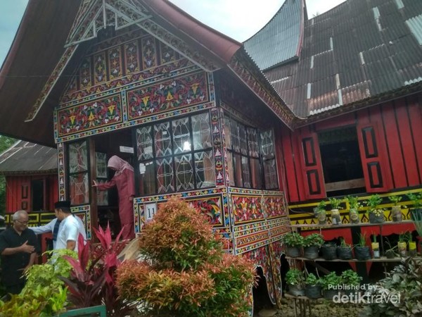 550 Gambar Rumah Adat Gadang Hitam Putih Terbaru Gambar Rumah