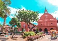 Berkeliling di sekitar kawasan Red Square dengan berjalan kaki atau naik becak unik Berkeliling di sekitar kawasan Red Square dengan berjalan kaki atau naik becak unik