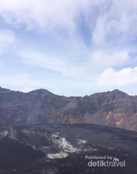 Mendaki ke puncak Gunung Raung Mendaki ke puncak Gunung Raung