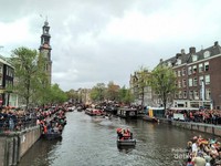 Ratusan boat penuhi kanal utama kota Amsterdam Ratusan boat penuhi kanal utama kota Amsterdam