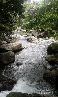 Sungai Sulkam yang meliputi Air terjun Saringgana Sungai Sulkam yang meliputi Air terjun Saringgana