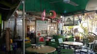 Bagian luar Resto Amir Halal Food Bagian luar Resto Amir Halal Food
