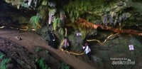 Goa Tenggar di Tenggarejo kecamatan Tanggungung menjadi destinasi cagar budaya lantaran temua fosil binatang purba(Foto Andri syambudi) Goa Tenggar di Tenggarejo kecamatan Tanggungung menjadi destinasi cagar budaya lantaran temua fosil binatang purba(Foto Andri syambudi)