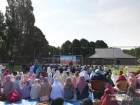 Suasana khotbah Idul Fitri Suasana khotbah Idul Fitri