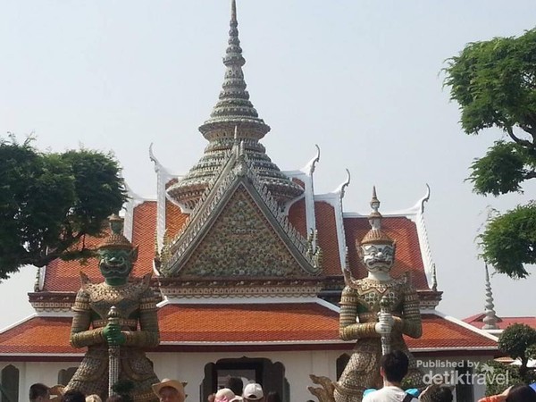Istana Raja Thailand, megah bukan? Istana Raja Thailand, megah bukan?