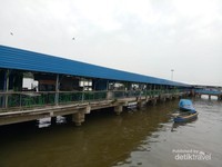 Pusat kuliner tepian kayan Pusat kuliner tepian kayan