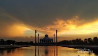 Masjid Songkhla mirip dengan Taj Mahal Masjid Songkhla mirip dengan Taj Mahal