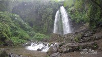 Air terjun Jumog, wisata alam ini terketak diluar kota Solo. Dengan menempuh perjalanan selama 1 jam lebih dari kota Solo, kita dapat menikmati segarnya air terjun ini. Air terjun Jumog, wisata alam ini terketak diluar kota Solo. Dengan menempuh perjalanan selama 1 jam lebih dari kota Solo, kita dapat menikmati segarnya air terjun ini.
