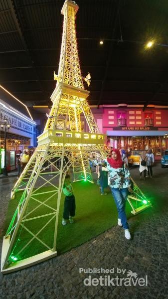 Tak usah jauh jauh ke Paris, di Malang pun ada Menara Eiffel Tak usah jauh jauh ke Paris, di Malang pun ada Menara Eiffel