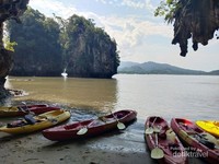 PEMBERHENTIAN PERTAMA ADALAH GUA BATU KARANG. MELAKUKAN OLAHRAGA AIR DITEMANI PANORAMA CANTIK INI ? MENGAPA TIDAK ! PEMBERHENTIAN PERTAMA ADALAH GUA BATU KARANG. MELAKUKAN OLAHRAGA AIR DITEMANI PANORAMA CANTIK INI ? MENGAPA TIDAK !