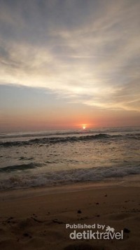 Senja di Pantai Sundak Senja di Pantai Sundak