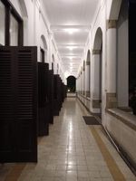 Estetika Lawang Sewu di Malam Hari
