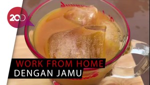 Meracik Jamu Kunyit Asam