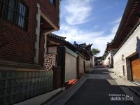 Bersih dan indahnya Bukchon Hanok Village. Bersih dan indahnya Bukchon Hanok Village.