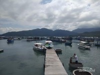 Potrek keindahan kampung nelayan di Nha Trang. Potrek keindahan kampung nelayan di Nha Trang.