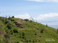 Penampakan puncak bukit pengilon Penampakan puncak bukit pengilon