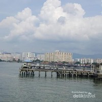 Bangunan-bangunan di kawasan Butterworth. Bangunan-bangunan di kawasan Butterworth.