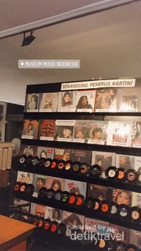 Koleksi Piringan Hitam di Museum Musik Indonesia Koleksi Piringan Hitam di Museum Musik Indonesia