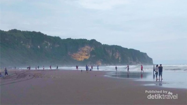 Apakah Pantai  Parangtritis  Sudah Dibuka  PANTAI  INDAH
