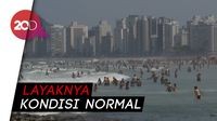 Warga Brasil Penuhi Pantai Walau Pandemi Belum Berakhir