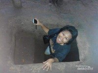 Keluar dari terowongan Chu Chi Keluar dari terowongan Chu Chi