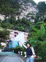 Menginap di Gunung Batu Cadas Ao Nang Krabi