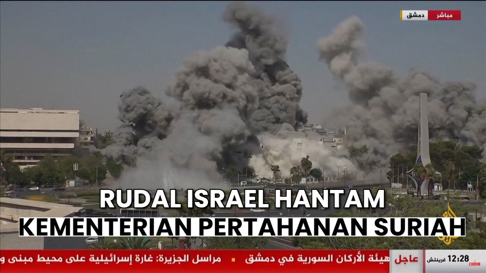Detik-detik Rudal Israel Hantam Kementerian Suriah