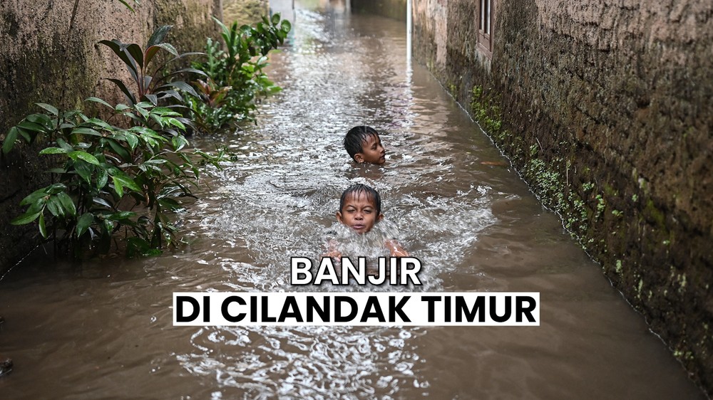 Tinggi Banjir Capai 95 Cm di Cilandak Timur