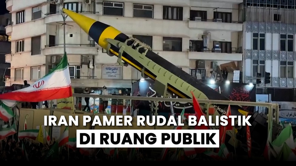 Sorak-sorai Warga Teheran Saksikan Kekuatan Iran