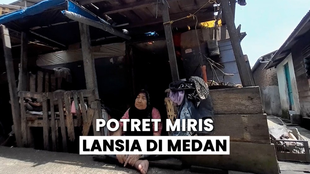 Hidup di Rumah Nyaris Ambruk