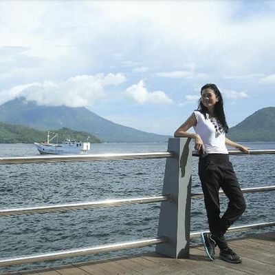 Yunis Kartika Yunis Kartika