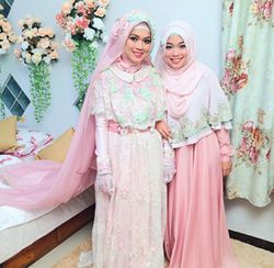 Foto: Inspirasi Gaun Pengantin Syar'i dari Pernikahan ...