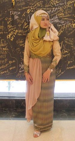 Foto: Tampil Gaya ke Pesta Ala Peserta Sunsilk Hijab Hunt 