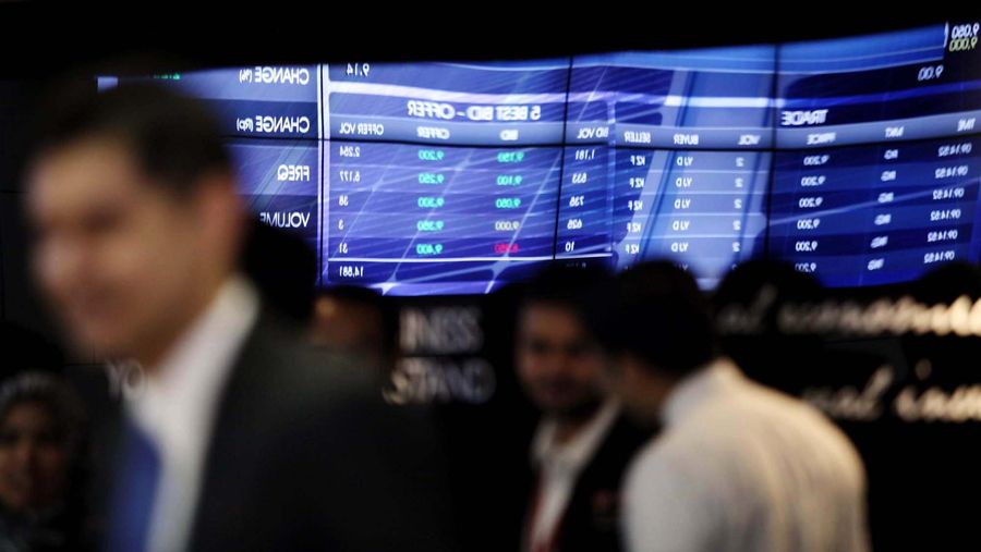 PT Siloam International Hospitals Tbk melakukan pencatatan saham di Bursa Efek Indonesia, Jakarta. Saham perdana PT Siloam International Hospitals Tbk (SILO) dibuka naik di level Rp 9.150 per saham dari harga penawaran umum saham perdana atau Initial Public Offering (IPO) Rp 9.000 per saham.