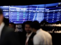 Dolar Rp 16 Ribuan, Lebih Cuan Beli Saham Indomie atau Mayora?